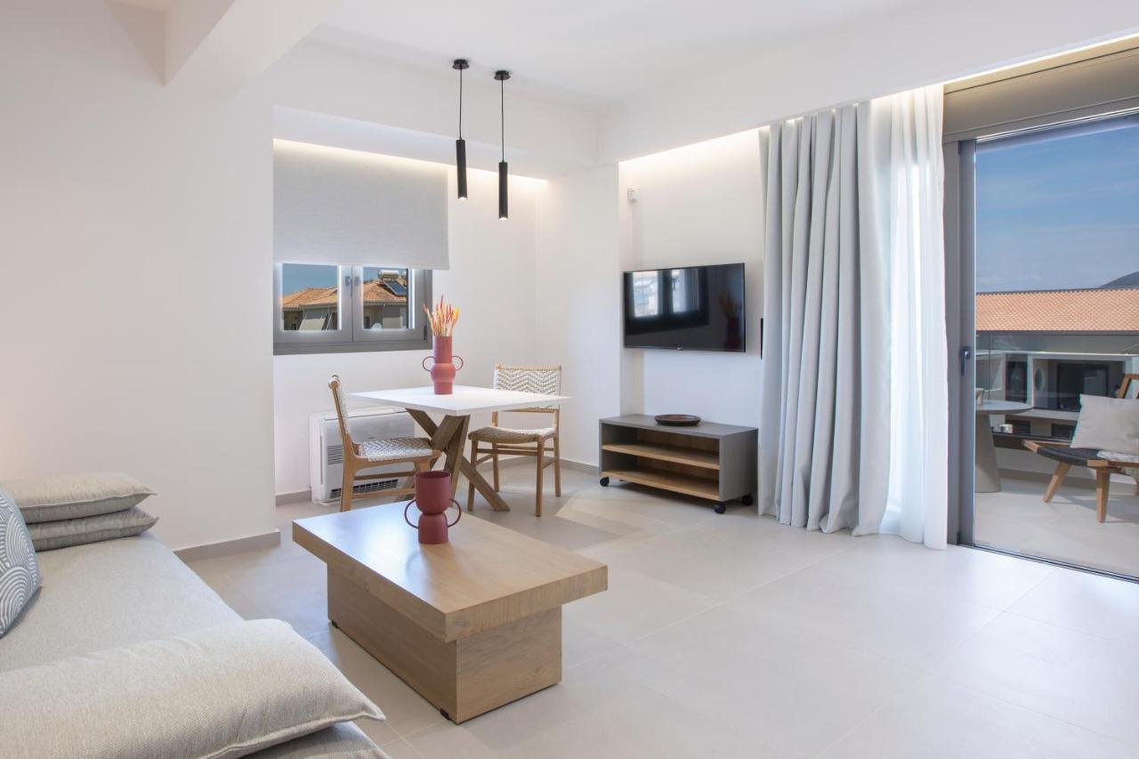 Achillion Suites Lefkada City Ngoại thất bức ảnh