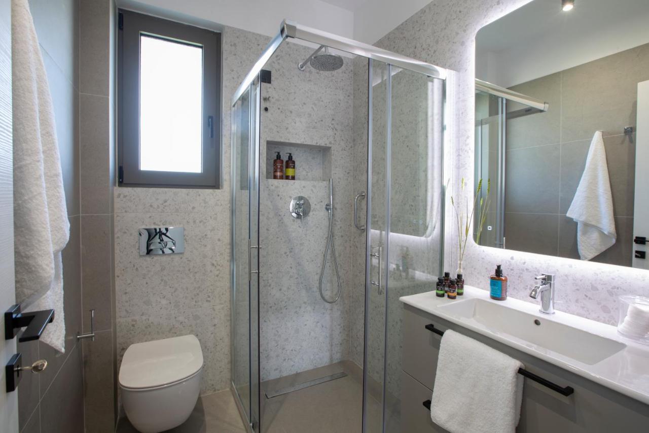 Achillion Suites Lefkada City Ngoại thất bức ảnh