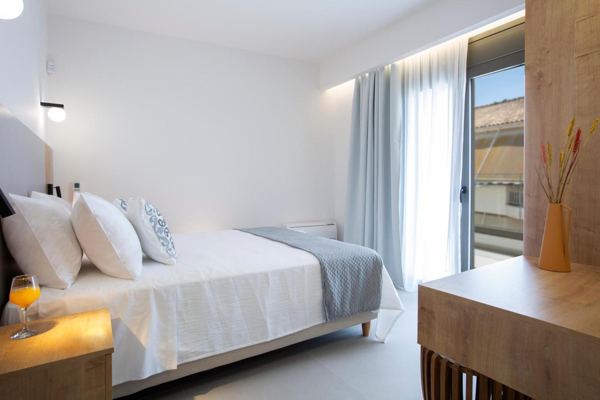 Achillion Suites Lefkada City Ngoại thất bức ảnh